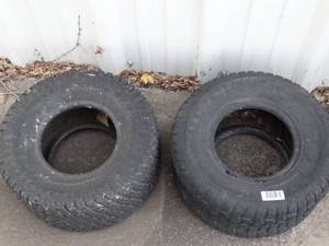 lot 1843 image: 18 x 8.5 Old Tires