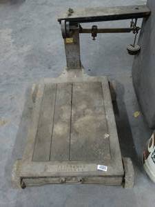 lot 1242 image: Old Rolling Shop Scale