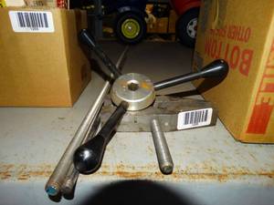 lot 1268 image: Metal Clamp - Handle - All-Thread Lot