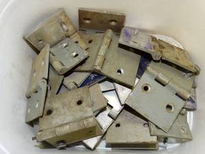lot 1284 image: Lot of Hinges