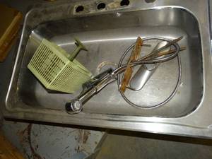 lot 1335 image: Stainless Kitchen Sink