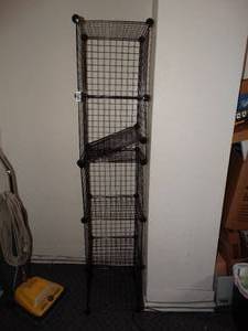 lot 1688 image: Metal  Plastic Clip together Storage Cubes