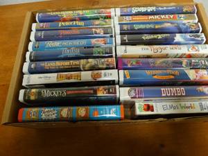 lot 1698 image: VHS Kids Movies