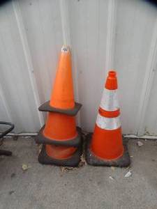 lot 1868 image: 4 Full Size - Caution Cones