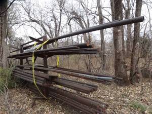 lot 1898 image: Up to 20Ft Long Solid Core Metal  - All Contents on Rack