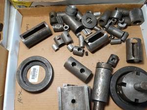 lot 29441 image: Mixed Lot and Sleeves Parts