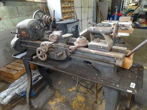 lot 6 image: Powr-Kraft metal lathe 84TLC-2130