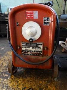 lot 29470 image: Lincoln Arc Welder 250