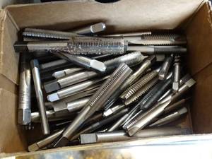 lot 29494 image: Lot of Taps  716-20 HSS 4 Flute H3 Bottoming Tap