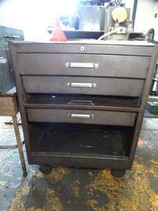 lot 29532 image: Kennedy Rolling Tool Cart  Chest  w Contents