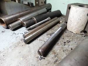 lot 29538 image: Center and Other Lathe Parts