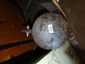 lot 29604 image: Small Air Tank