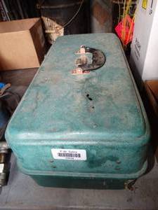 lot 29634 image: Tackle Box w Contents