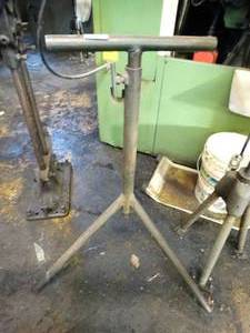 lot 29558 image: Metal Support  Holder