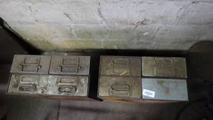 lot 29651 image: 2 Small Metal Cabinets