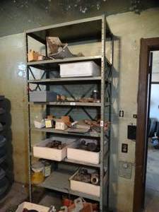 lot 29739 image: 7 FT Metal Shelf wo Contents