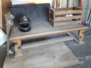 lot 29836 image: 5ft Wood Coffee Table and Small Crate