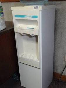 lot 1748 image: Water Chiller