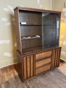 lot 03 image: Dark Wood China Cabinet w Sliding Glass Doors