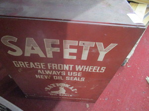 lot 1606 image: Metal grease storage cabinet