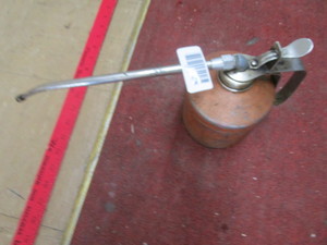 lot 1626 image: Grease gun