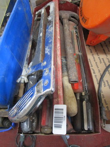 lot 1634 image: tool box with assorted tools