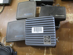 lot 1658 image: Assorted speakers