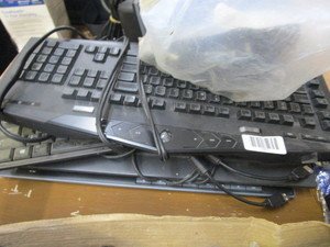 lot 1671 image: Computer keyboards and mice