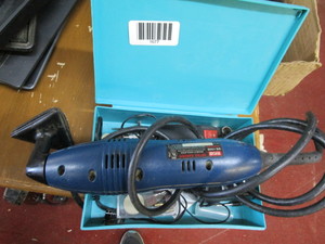 lot 1677 image: Spot sander, dremel type tool and attachments