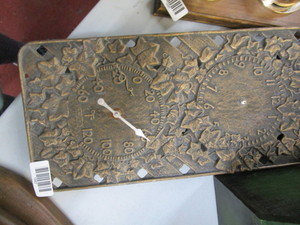 lot 1683 image: Bronze colored wall clock