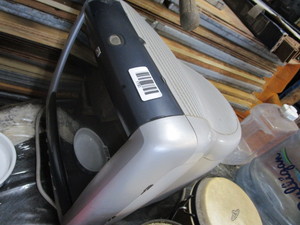lot 1730 image: HP computer monitor