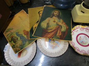 lot 1733 image: Vintage Religious artwork and plates