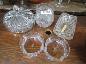 lot 1745 image: Assorted pressed glass items