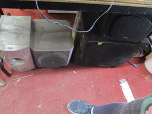 lot 25885 image: Assorted lot of stereo speakers