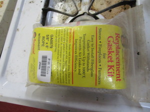 lot 25894 image: Replacement gasket material for stoves
