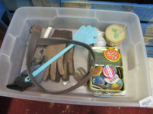 lot 25904 image: Lot of miscellaneous items