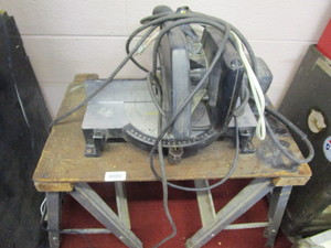 lot 25922 image: Black and Decker Power Saw table saw