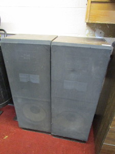 lot 25930 image: Set of 2 tall speakers