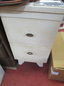 lot 25967 image: White end table