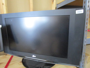 lot 25981 image: LG monitor