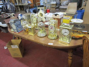 lot 25989 image: Large oval dining table with 2 leaves - contents not included