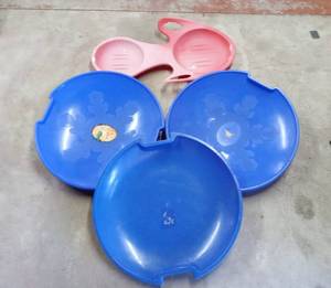 lot 28011 image: Lot of 4 Sleds - Includes 2 Paricon 626 Heavy Duty Flying Saucer, 26 Dia x 3-12 D