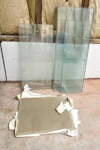 lot 28030 image: Lot of 12 Pieces of Glass - Different Sizes, Measurements are in the Photos