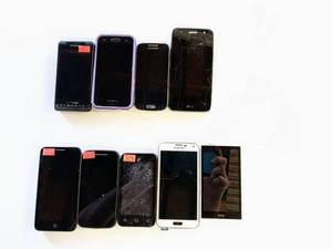 lot 28041 image: Lot of 9 Cell Phones