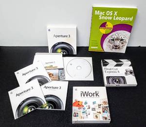 lot 28074 image: Lot of 3 Apple Mac Software & Mac OS X Snow Leopard in Easy Steps Book