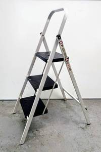 lot 28119 image: Tricam 403-13 Skinny Mini Folding 3-Step Stool - ANSI Type III - 200 lb Capacity