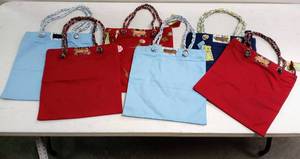 lot 28146 image: Lot of 6 - Adorable Handmade (15 x 14) Zip Closure Hand Bags - Appears New