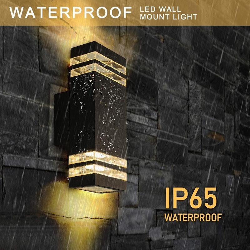 lot 3074 image: IndoorOutdoor LED Wall Lamp