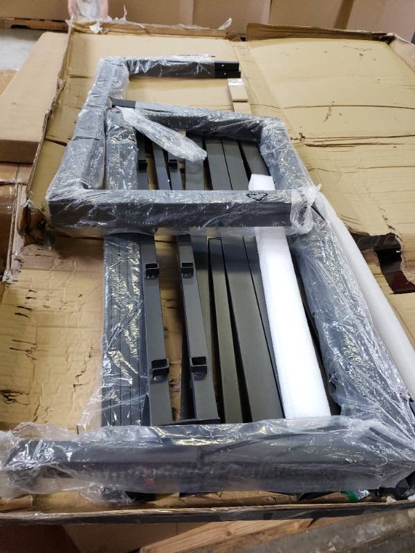 lot 3555 image: Zinus Metal Headboard
