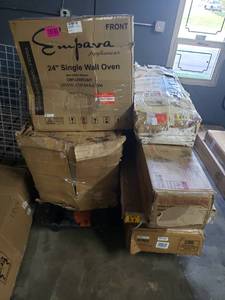 lot 3998 image: Pallet of Misc Items